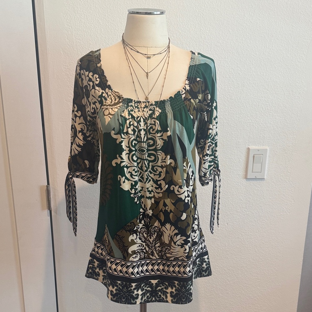 Women's Green Patterned Square-Neck Tunic Top